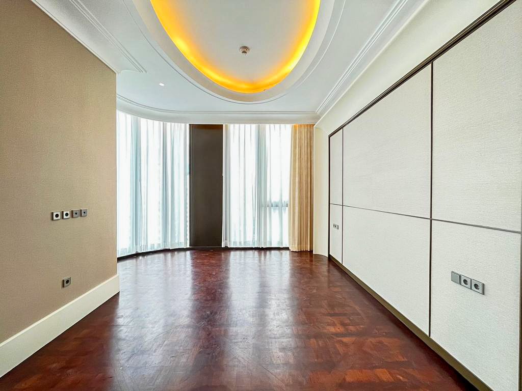 St Regis  Residence